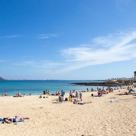 Casa Tiago Corralejo Centre, Fibre Wi-Fi, Bars, Restaurants Shops Nearby Apartmán